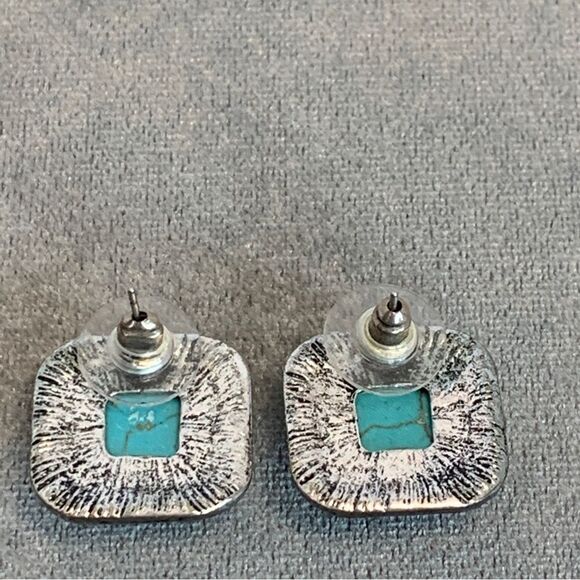 Women's CRYSTAL ACCENT SQUARE TURQUOISE EARRINGS - Picture 4 of 6